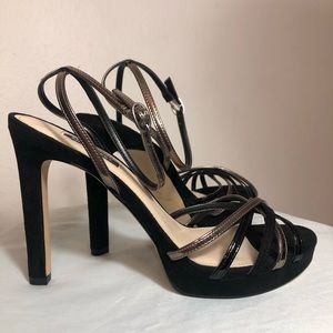 NWOB Nine West Lorelle Sz 9 Womens Platform Dress Sandals Black Suede & Metallic